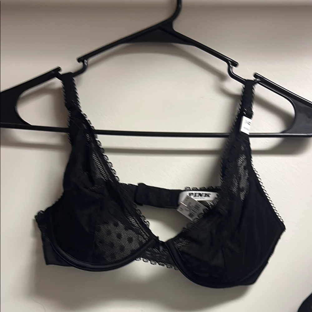 Victoria’s Secret pink nwt unlined bra 34 c